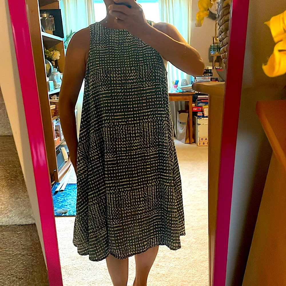 Velvet Heart Sleeveless Swing Dress - Picture 2 of 7